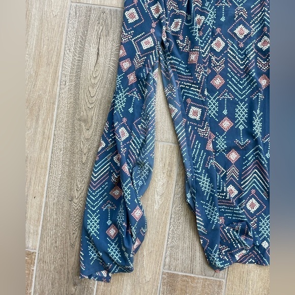 LulaRoe Joy Duster Sleeveless Vest Blue Pink Geometric Print Dotted Size M - Picture 3 of 4